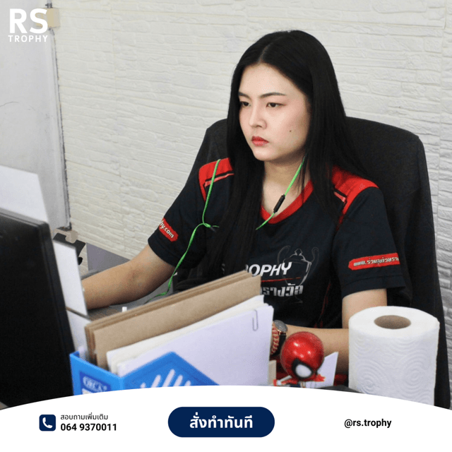 โรงงานสายคล้องบัตร
